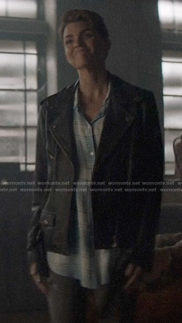 Kate's leather moto jacket on Batwoman