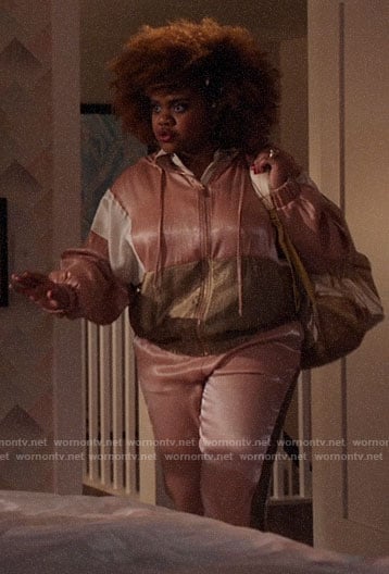 Kourtney's pink and gold jacket and pants on High School Musical The Musical The Series