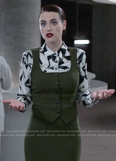 Lena's black and white leaf print blouse on Supergirl