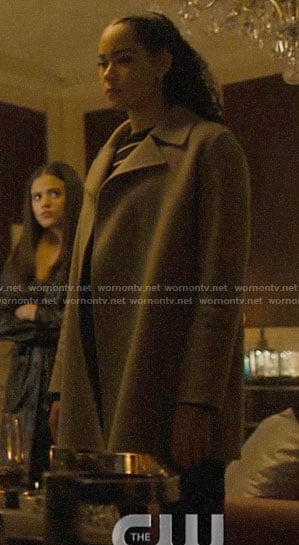 Macy's grey coat on Charmed