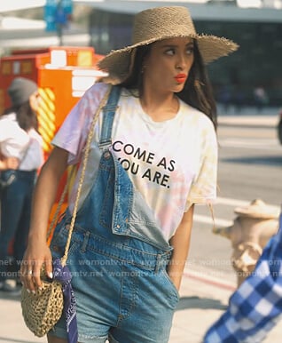 Stella's come as you are tee on Dollface
