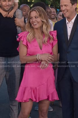 DJ's pink ruffled wrap dress on Fuller House