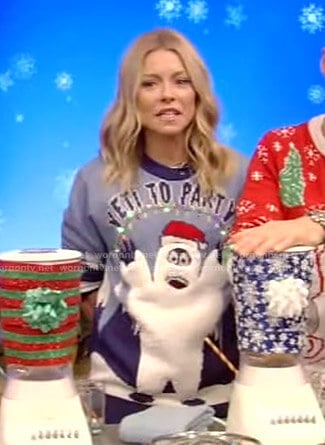 Kelly's ugly christmas sweater on Live with Kelly and Ryan