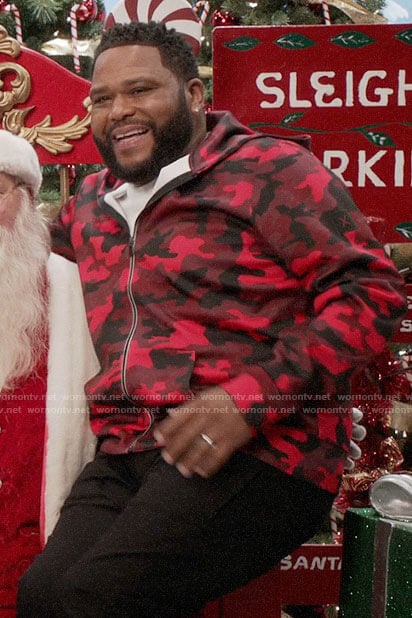 Andre's red camo hoodie on Black-ish