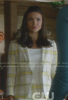 Bess's white and yellow plaid blazer and shorts on Nancy Drew