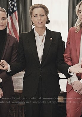 Elizabeth's black blazer on Madam Secretary