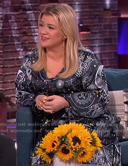Kelly's black zodiac print dress on The Kelly Clarkson Show