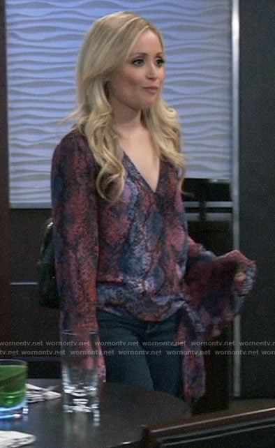 Lulu's pink and blue snake print blouse on General Hospital