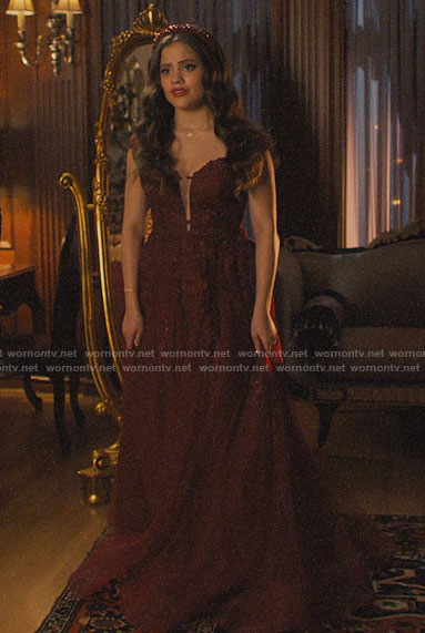 Maggie's burgundy wedding dress on Charmed