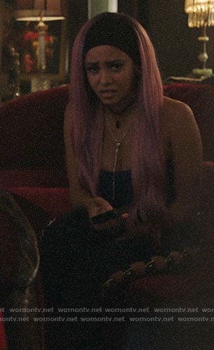 Toni's black side buckle jeans on Riverdale