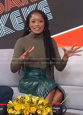 Keke's green skirt with whtie stitching on GMA Strahan Sara And Keke