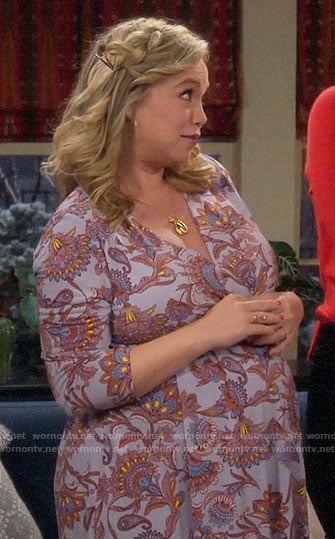 Kristin's floral maternity dress on Last Man Standing