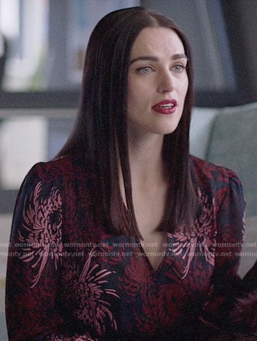 Lena's floral print v-neck dress on Supergirl