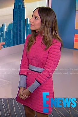 Lilliana's pink turtleneck sweater and knit skirt on E! News