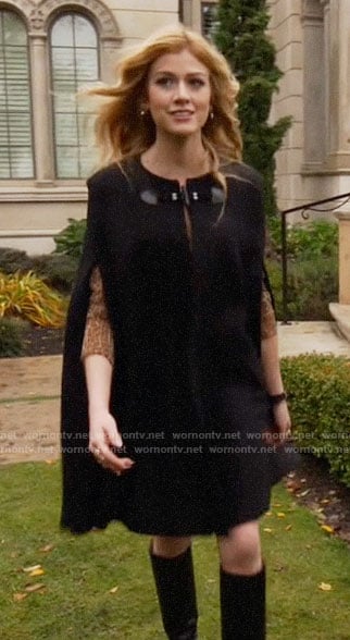Mia's black cape on Arrow