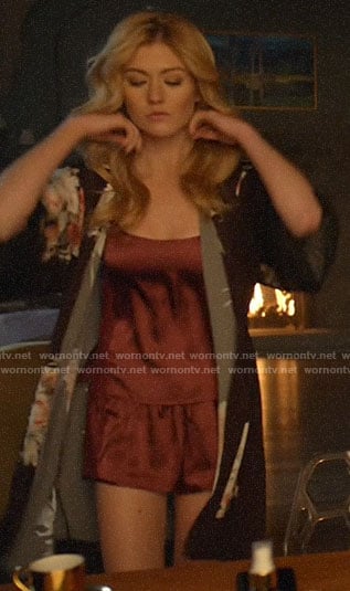 Mia's cami pajama set and black floral robe on Arrow