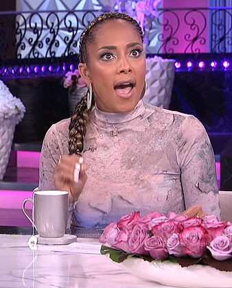 Amanda's marbled turtleneck top and skirt on The Real
