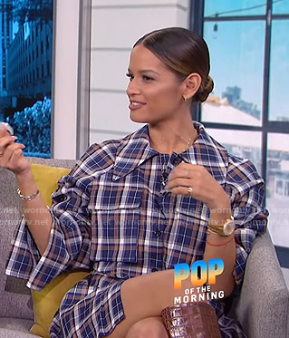 Rocsi Diaz's blue plaid shirtdress on E! News
