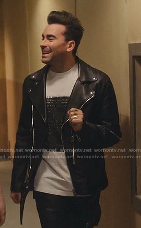 David's black leather moto jacket on Schitts Creek