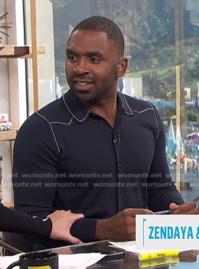 Justin's navy western knit shirt on E! News Daily Pop