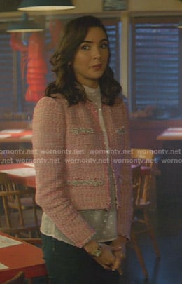 Bess's metallic polka dot top and pink tweed jacket on Nancy Drew
