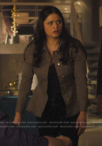 Mel's green peplum jacket on Charmed