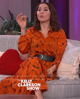 Whitney Cummings's orange horse print dress on The Kelly Clarkson Show