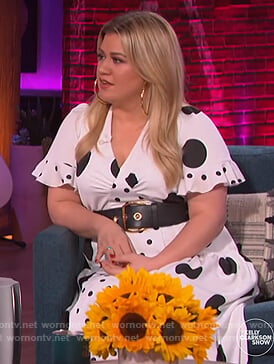 Kelly's white polka dot maxi dress on The Kelly Clarkson Show