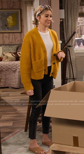 Ava's yellow cardigan on The Expanding Universe of Ashley Garcia