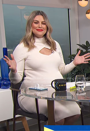 Carissa's white cutout mock neck dress on E! News Daily Pop