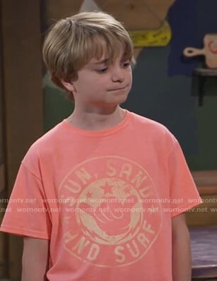 Finn's orange surf graphic tee on Bunkd