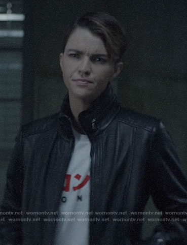 Kate's Blondie Japan Tour tee on Batwoman
