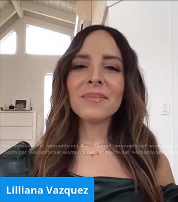 Lilliana's green asymmetric top on E! News