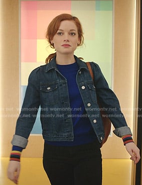 Zoey's blue striped cuff sweater on Zoeys Extraordinary Playlist