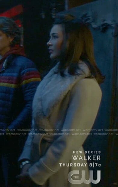 Bess's grey fur collar coat on Nancy Drew
