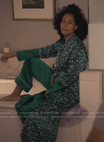 Rainbow's green leopard print robe on Black-ish