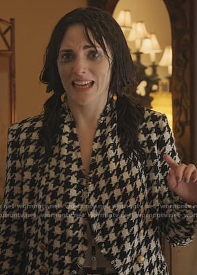 Pipper's houndstooth blazer on The Baker and the Beauty
