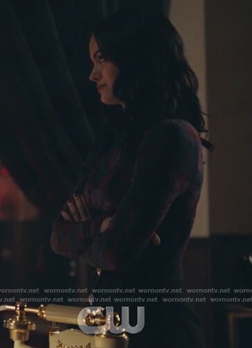 Veronica's black pearl button skirt on Riverdale
