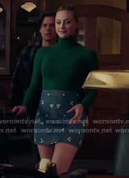 Betty's floral embroidered denim mini skirt on Riverdale