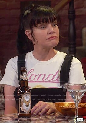 Jackie's white blondie graphic tee on Broke