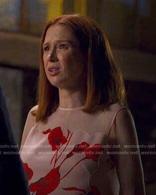Kimmy's pink floral sleeveless dress on Unbreakable Kimmy Schmidt