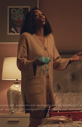 Molly's beige cashmere cardigan on Insecure