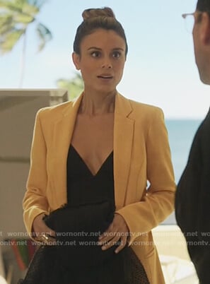 Noa's yellow blazer on The Baker and the Beauty