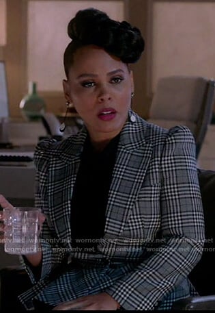 Tegan's gray plaid peplum jacket on How to Get Away with Murder