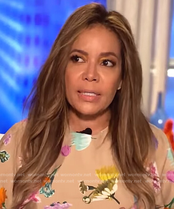 Sunny's beige floral top on The View