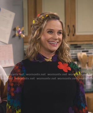 Kimmy's multicolor feather print blouse on Fuller House