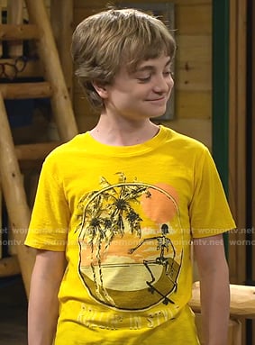 Finn's yellow Rollin' In Style print tee on Bunkd