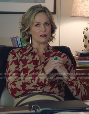 Jacqueline's beige and pink houndstooth blouse on The Bold Type