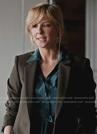Beth's paisley shirtdress on Yellowstone