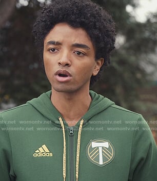Noah's green Adidas hoodie on Trinkets
